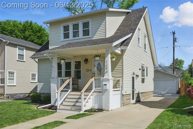 Property Photo:  1390 West Boulevard  MI 48072 