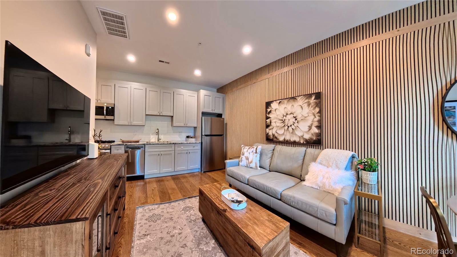 Property Photo: 824 Grand Avenue 109 CO 80447