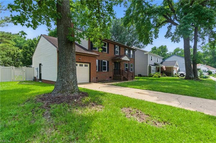 Property Photo: 6833 Silverwood Ct VA 23513