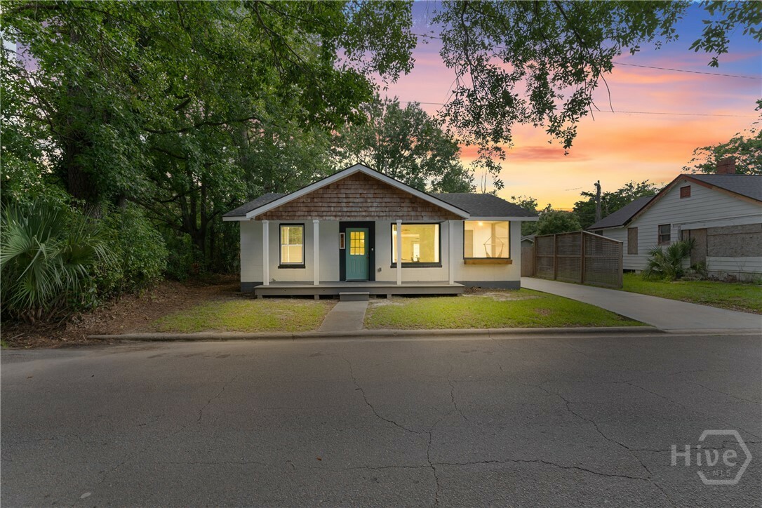 Property Photo: 911 Hamilton Court GA 31401