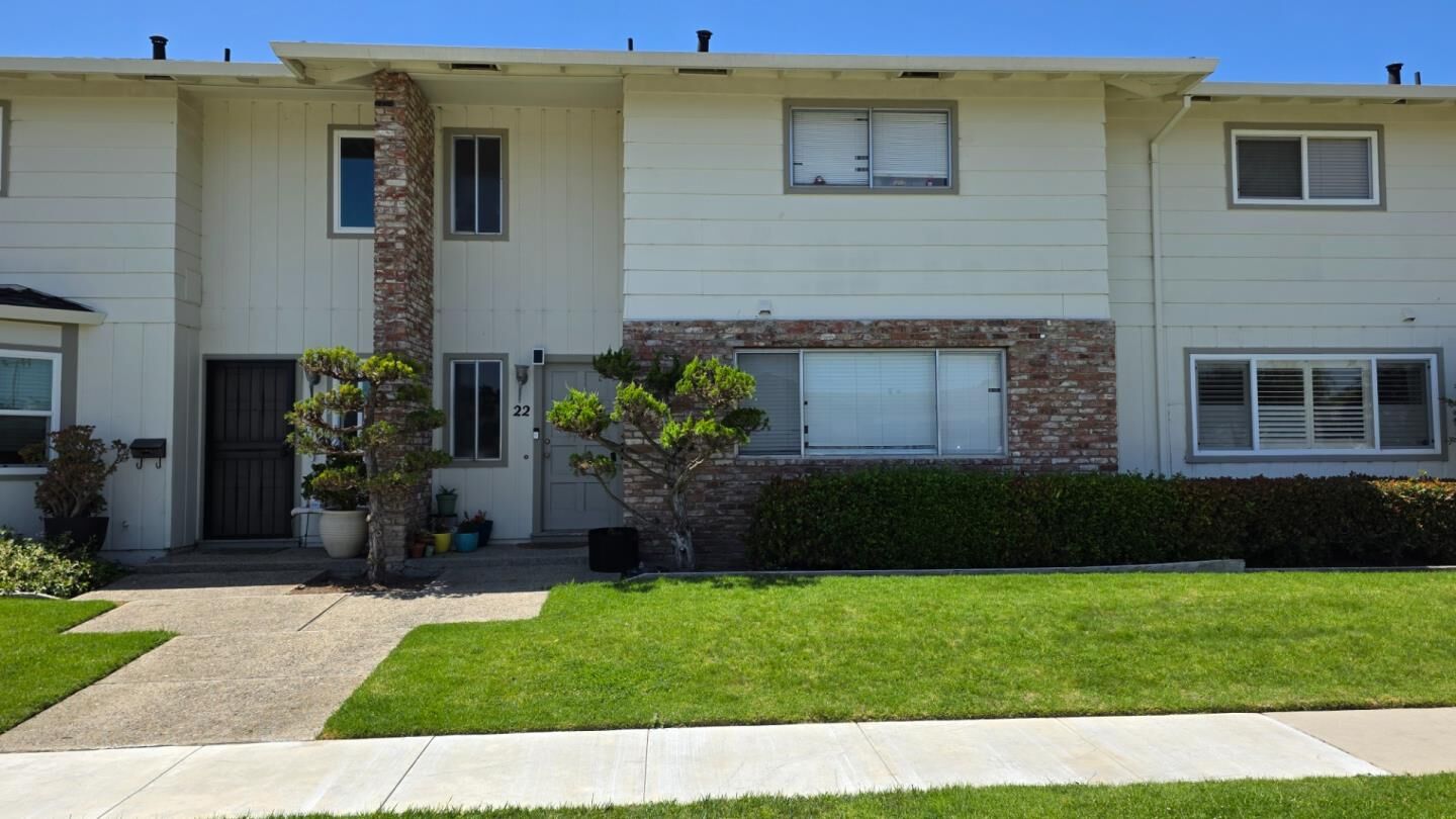 Property Photo:  637 Carmelita Drive 22  CA 93901 