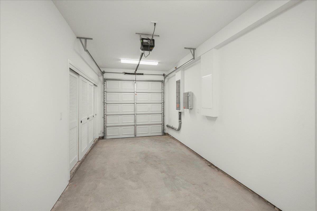 Property Photo: 224 Carroll Street 7 CA 94086