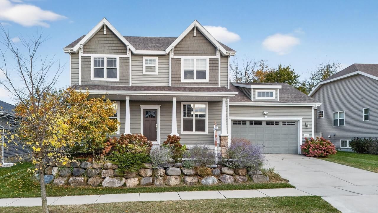 Property Photo:  405 Blue Moon Drive  WI 53593 