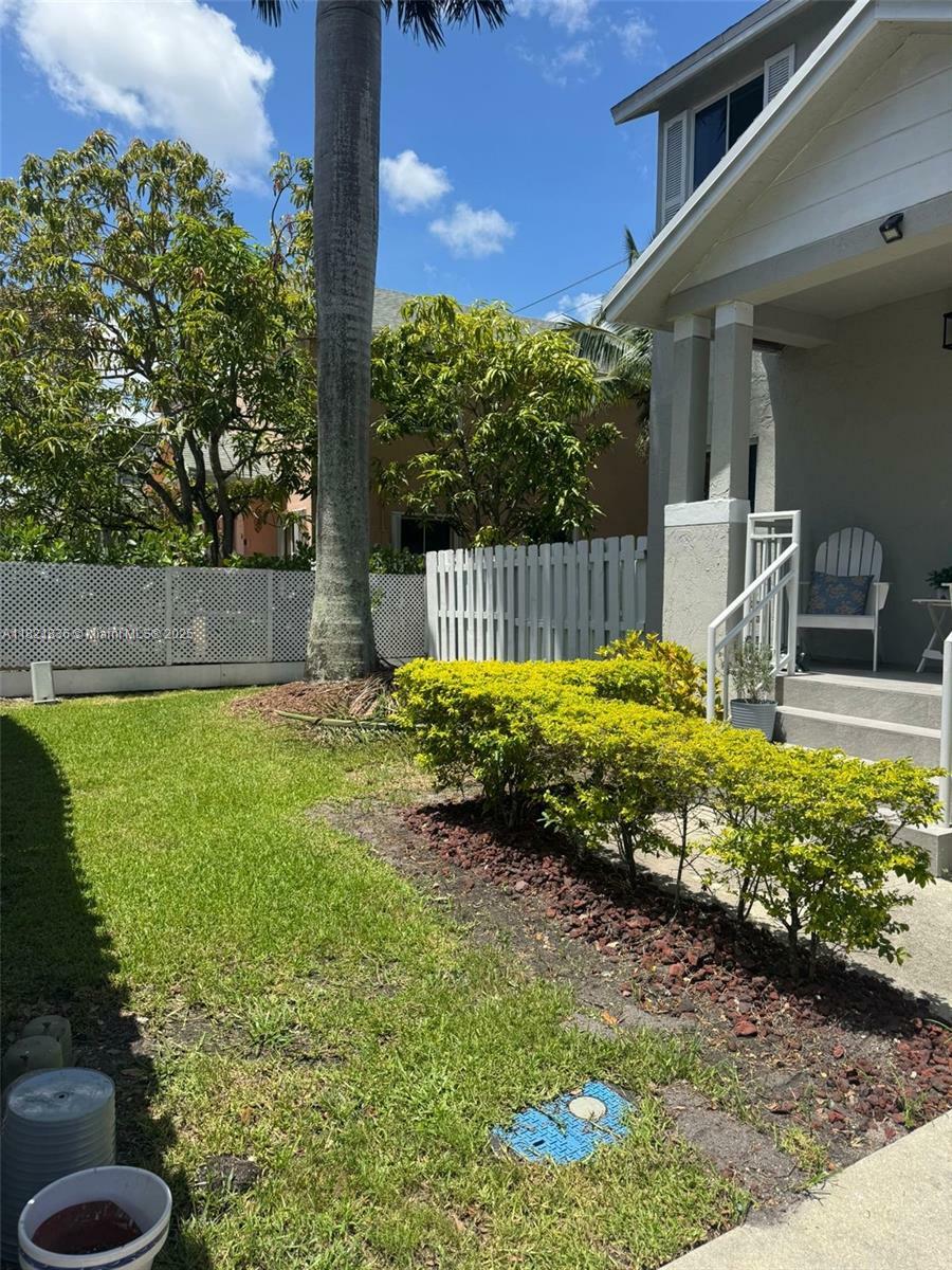 Property Photo:  470 NW 102nd Ter  FL 33026 