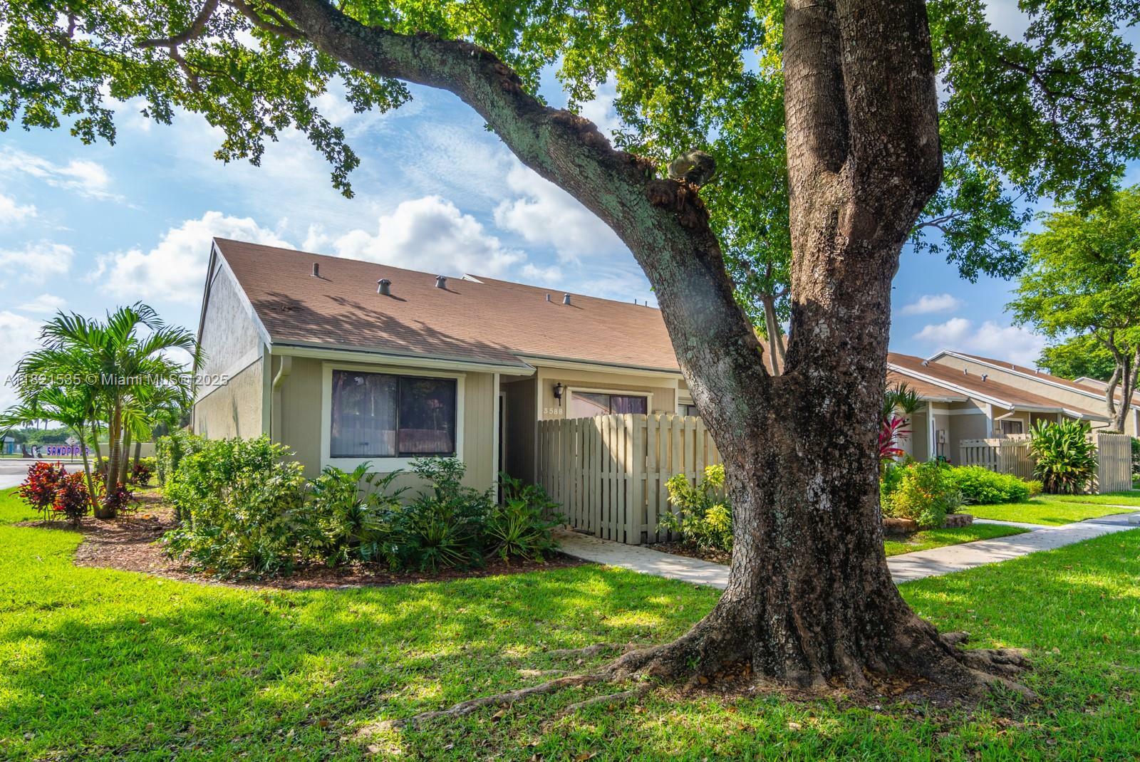 Property Photo: 3588 NW 111th Ave FL 33351