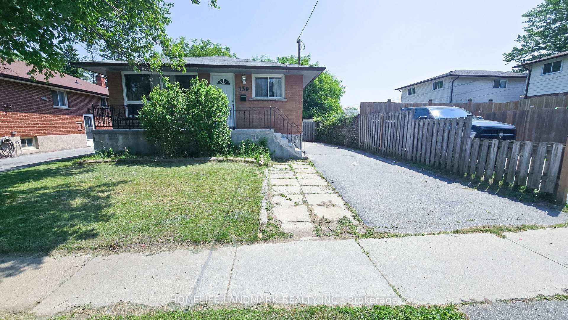 Property Photo: 139 Cabot Street ON L1J 5R8
