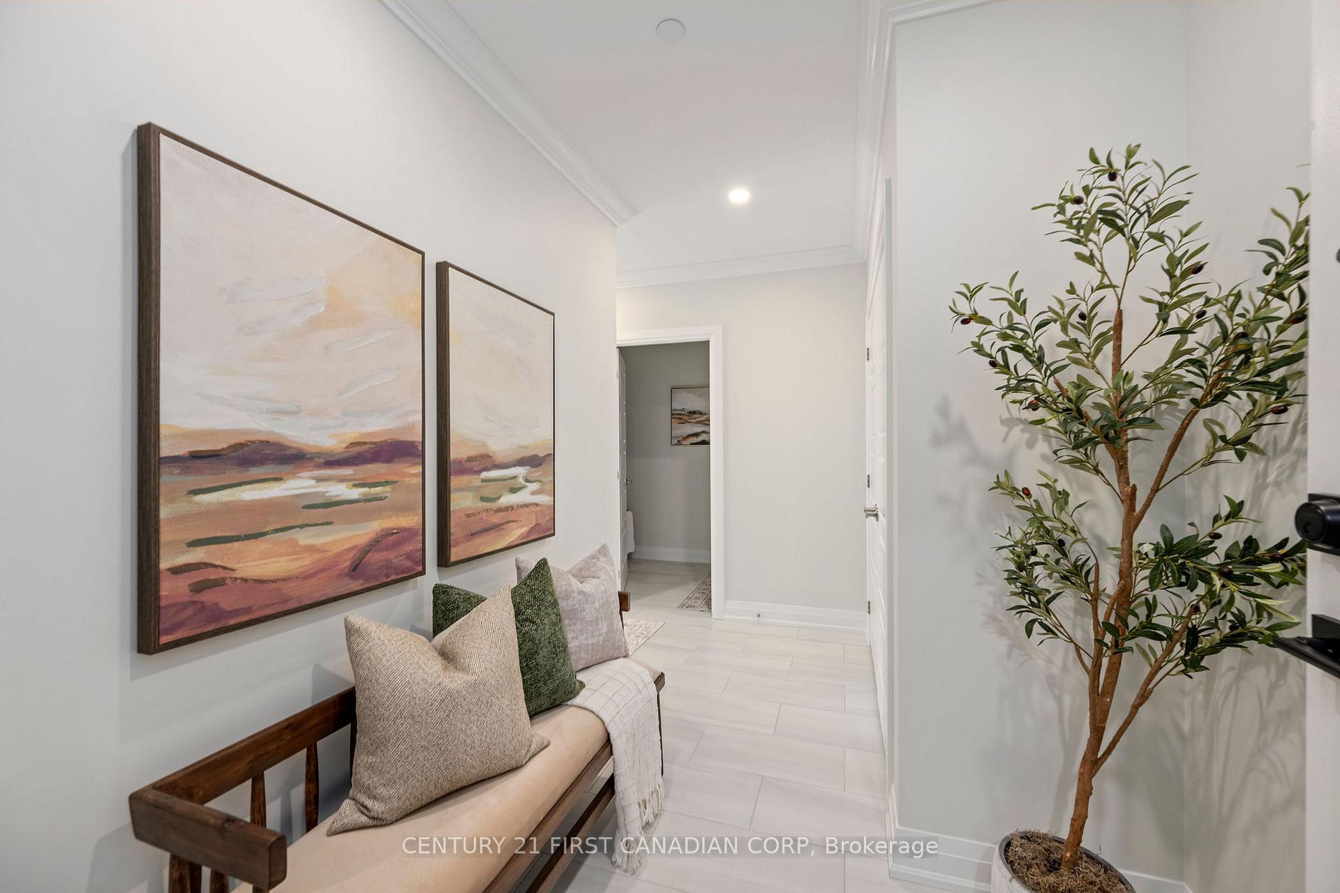 Property Photo:  1560 Upper West Avenue 405  ON N6K 0L1 