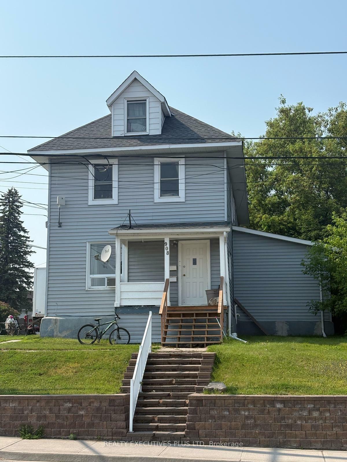 106 Fourth Avenue W  North Bay ON P1B 3M8 photo