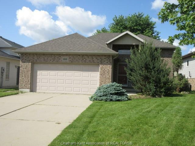 Photo de la propriété:  100 Sherwood Court  ON N7M 6L2 