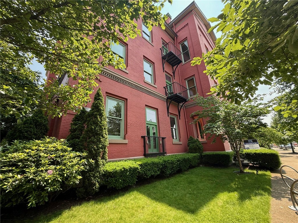 Property Photo: 3080 Smallman St Ph11 PA 15201