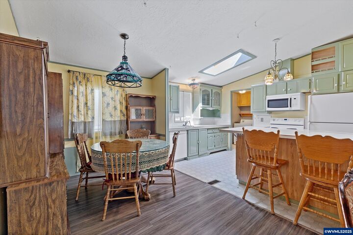 Property Photo: 235 Edwards (#104) Rd S 104 OR 97361
