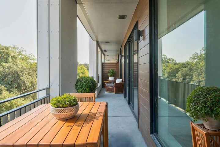 Property Photo: 2209 S 1st Street 308 TX 78704