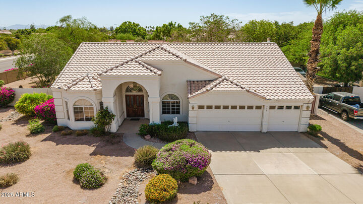 Property Photo: 804 N 46th Street AZ 85205