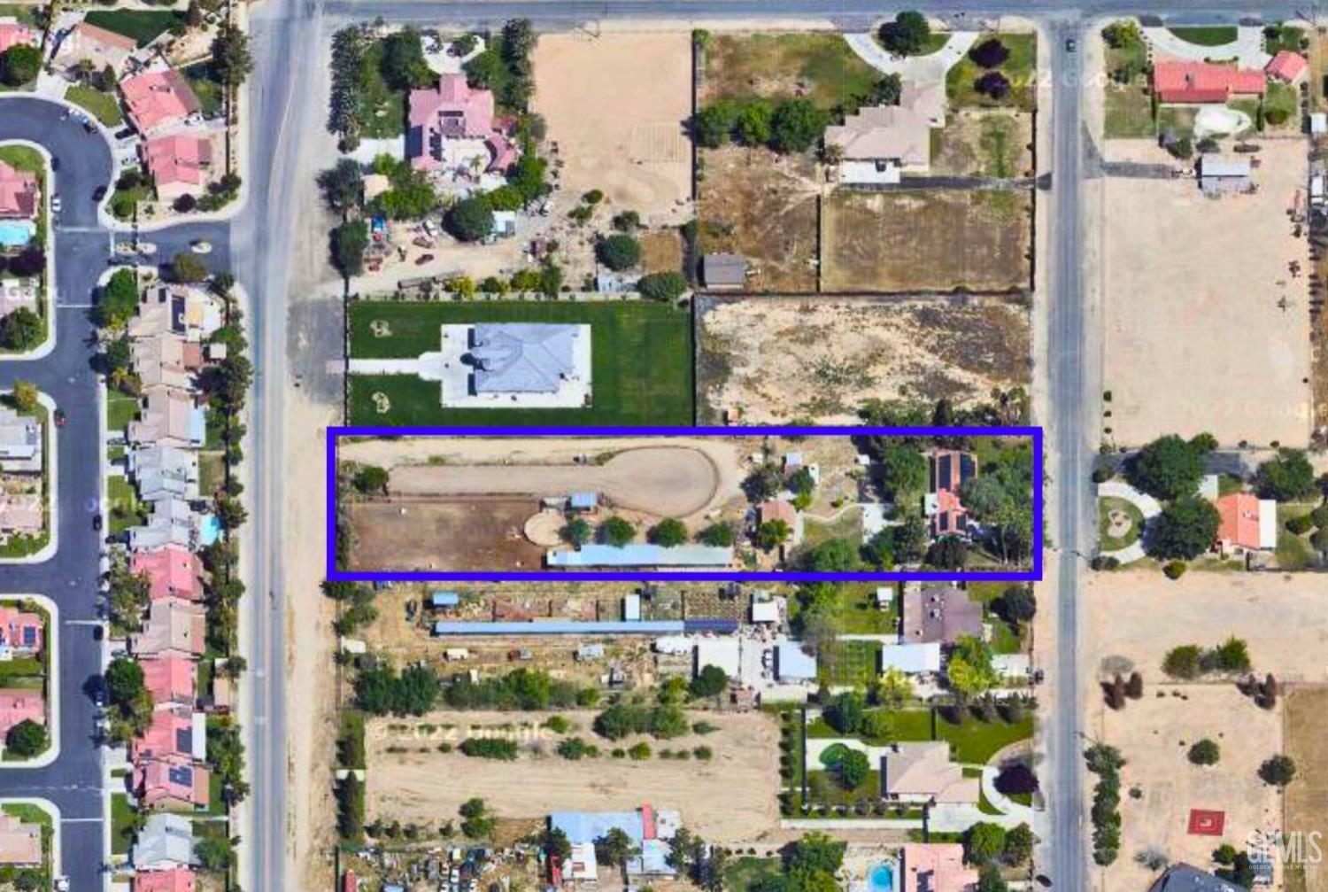 Property Photo: 644 Whittendale Street CA 93307
