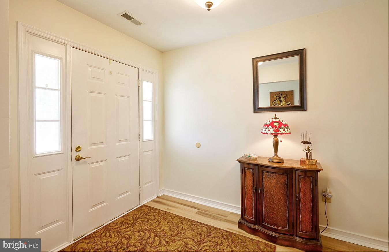 Property Photo: 105 Country Circle NJ 08022