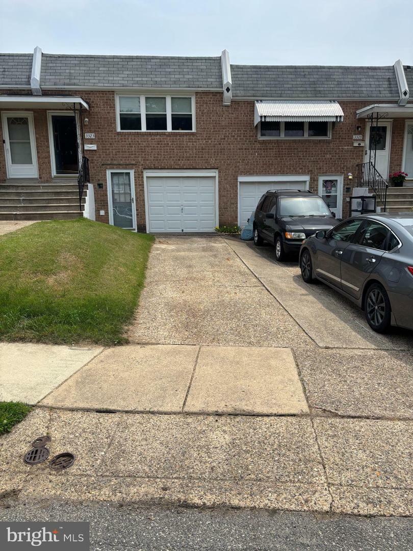 Property Photo: 3323 S Keswick Road PA 19114