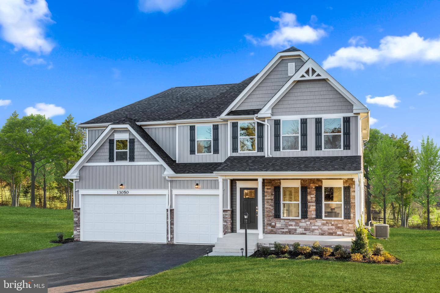 Property Photo: 121 Lillian Court VA 22406