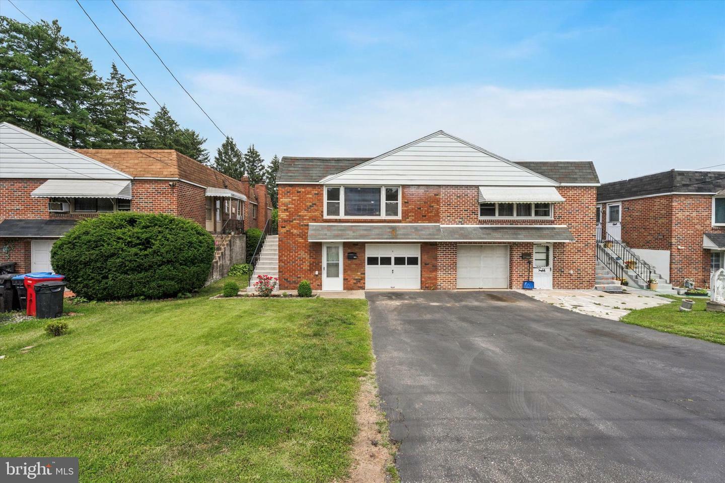 Property Photo: 1405 New Hope Street PA 19401
