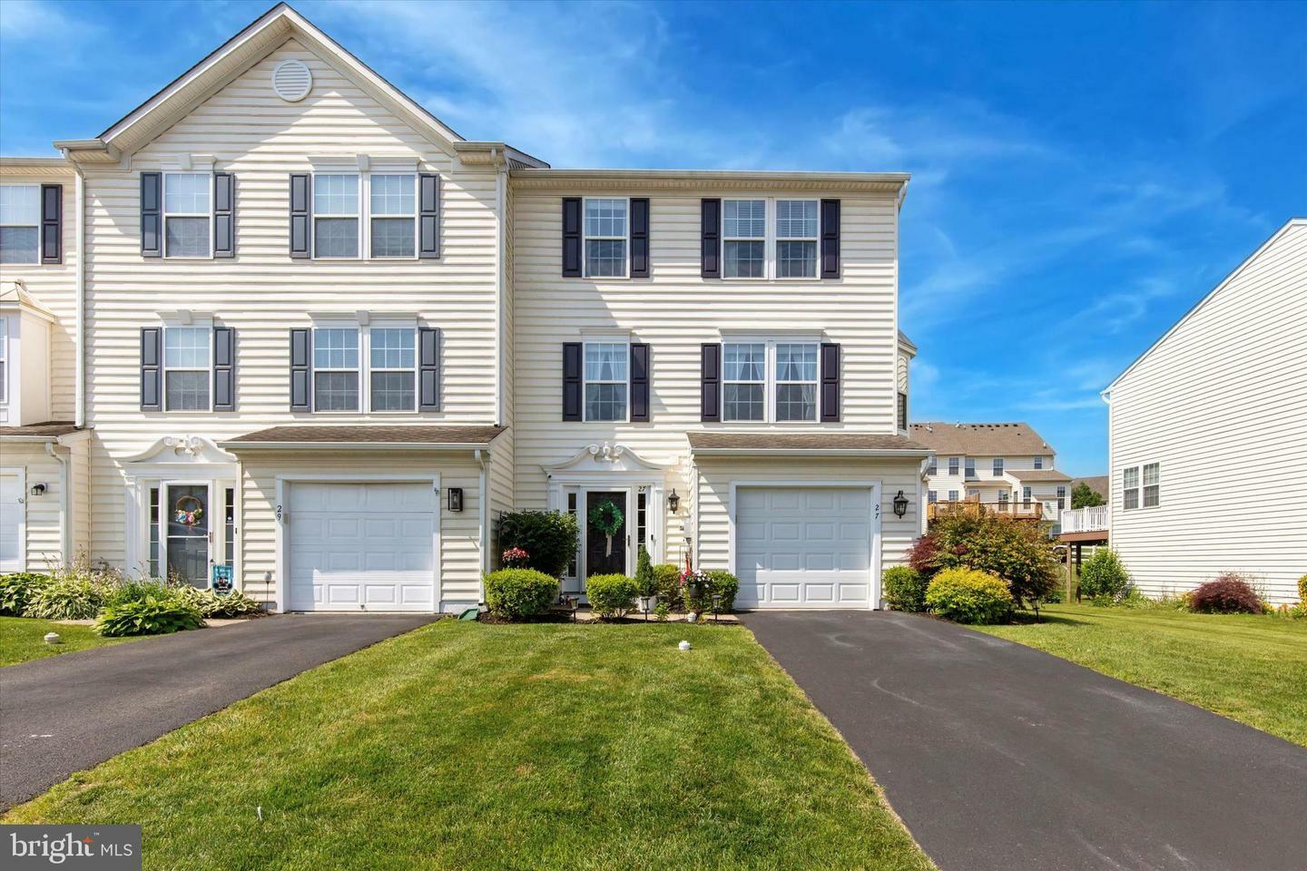 Property Photo: 27 Bayberry Lane PA 19465