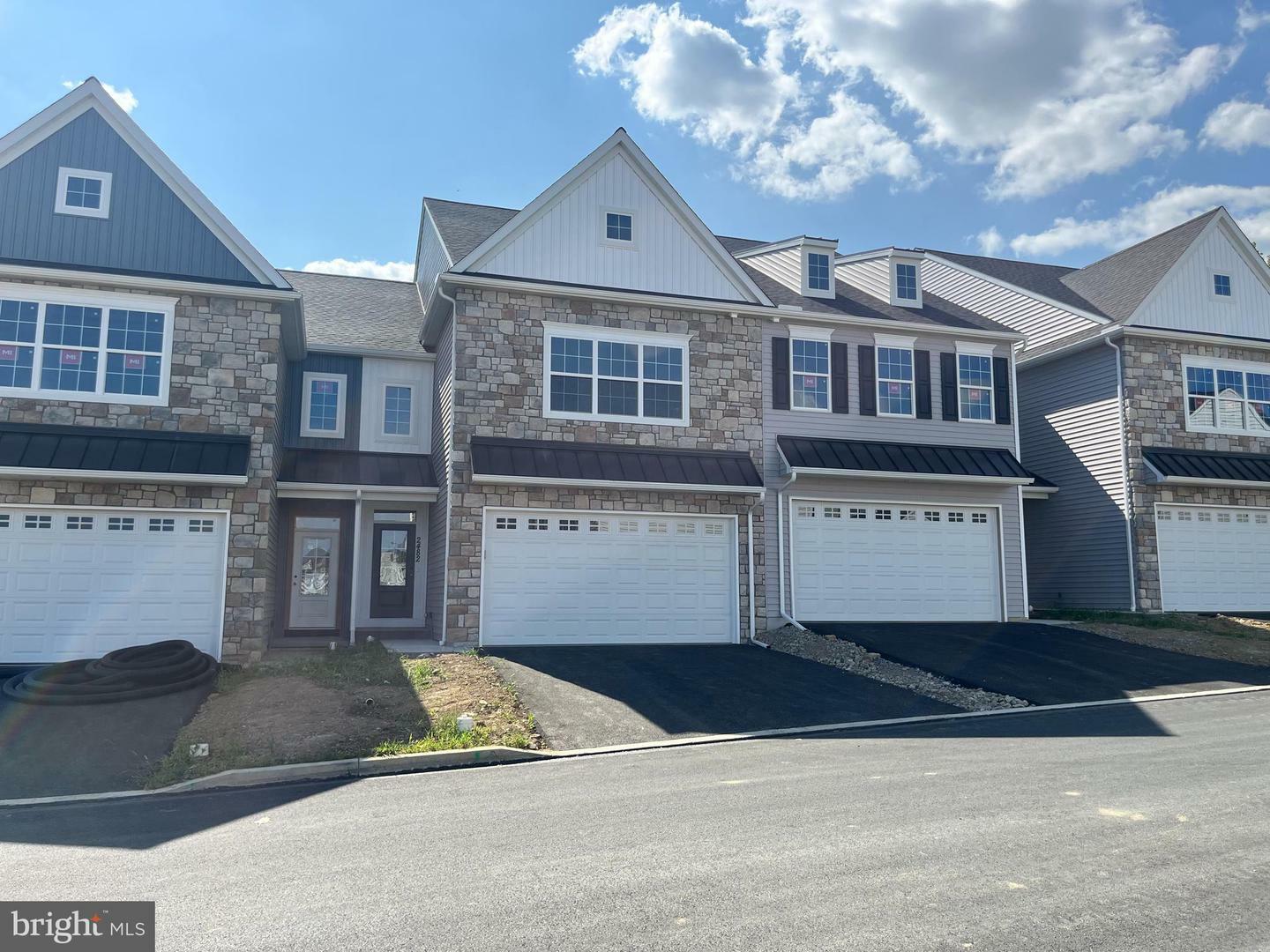 Property Photo:  2460 Spring Water Circle  PA 17601 