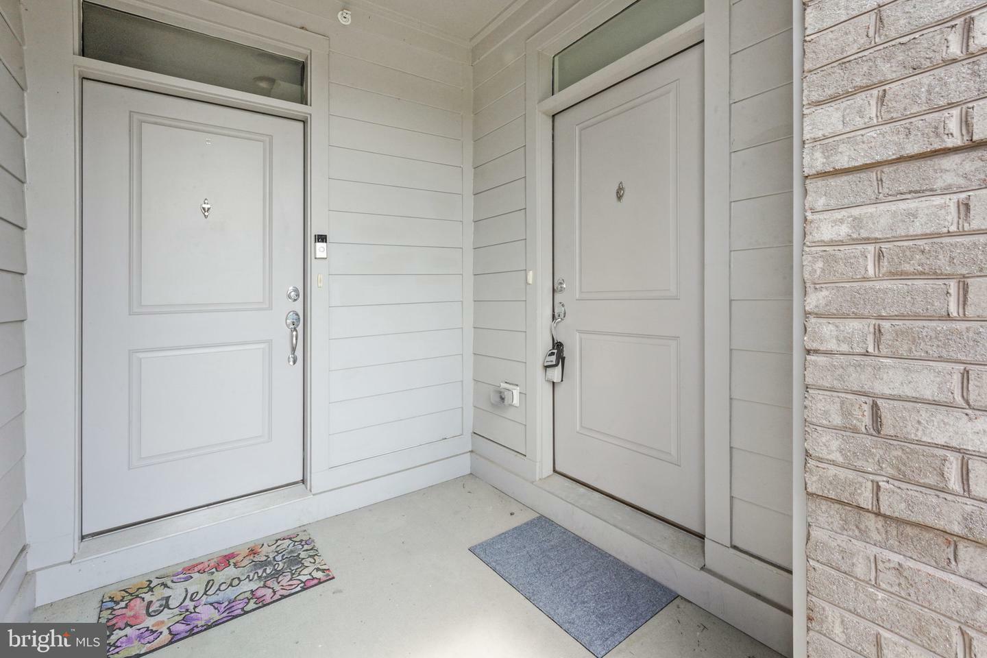 Property Photo: 13412 Arrowbrook Centre VA 20171