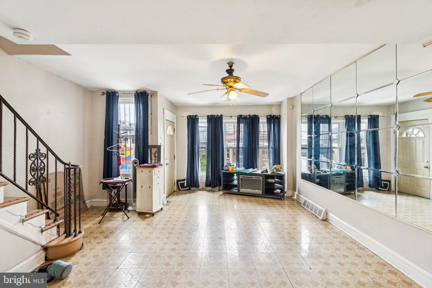 Property Photo: 1537 S 31st Street PA 19146
