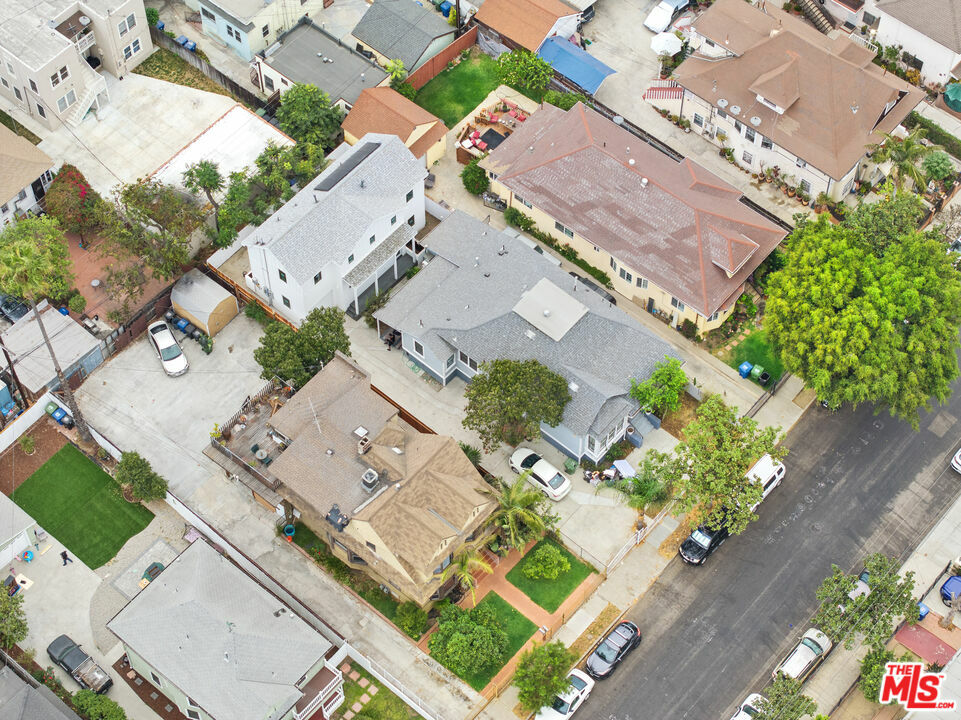 Property Photo: 1955 Bonsallo Ave CA 90007