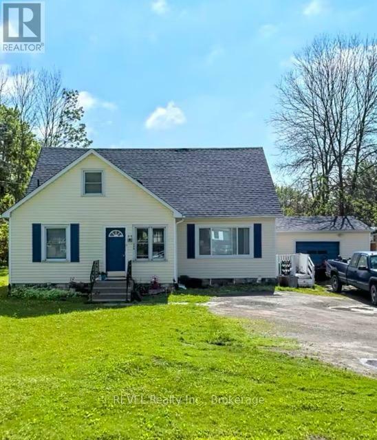 Property Photo: 398 Ferndale Road 2 ON L2A 5C4