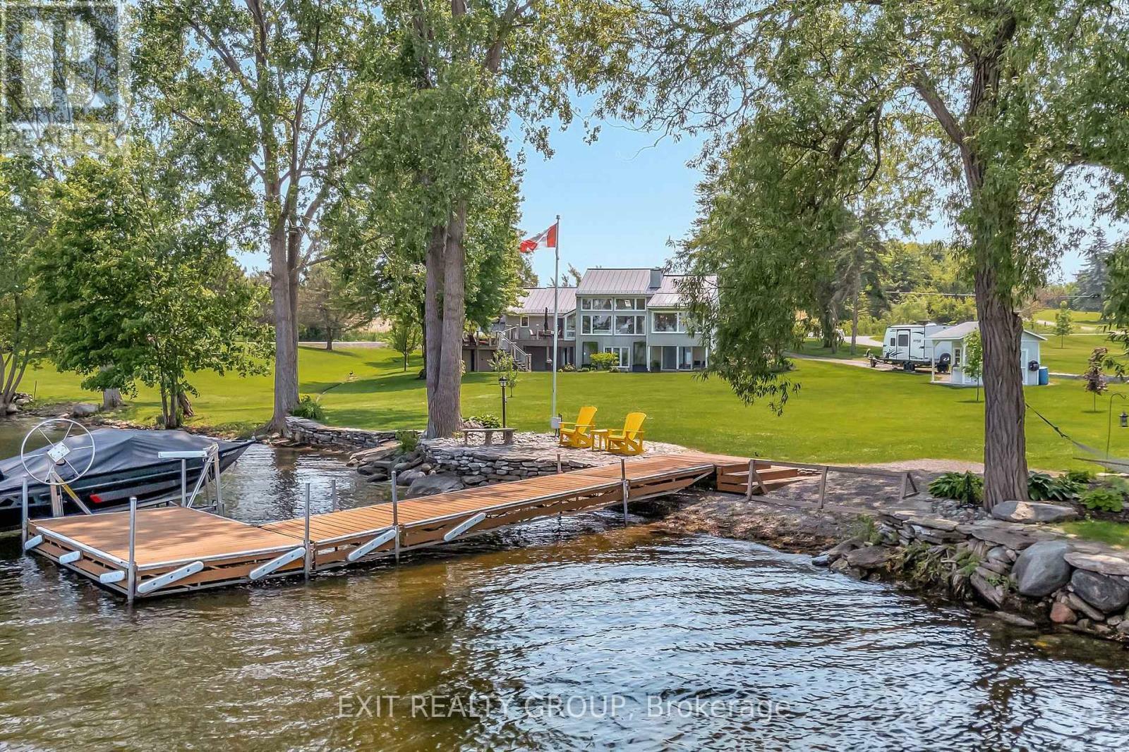 652 County Rd 3  Prince Edward County (Ameliasburg Ward) ON K8N 4Z1 photo