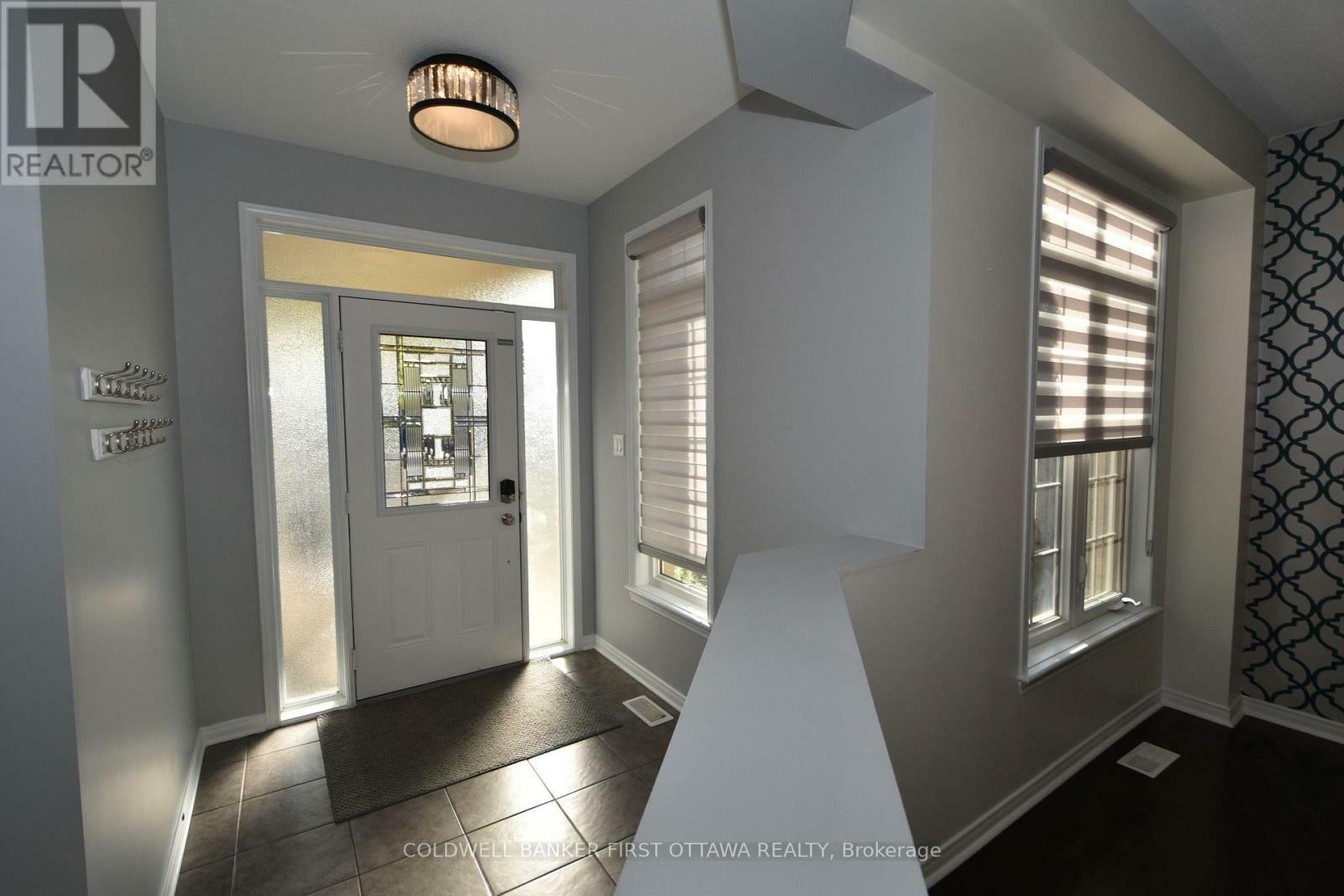 Property Photo: 413 Blackleaf Drive ON K2J 5S5