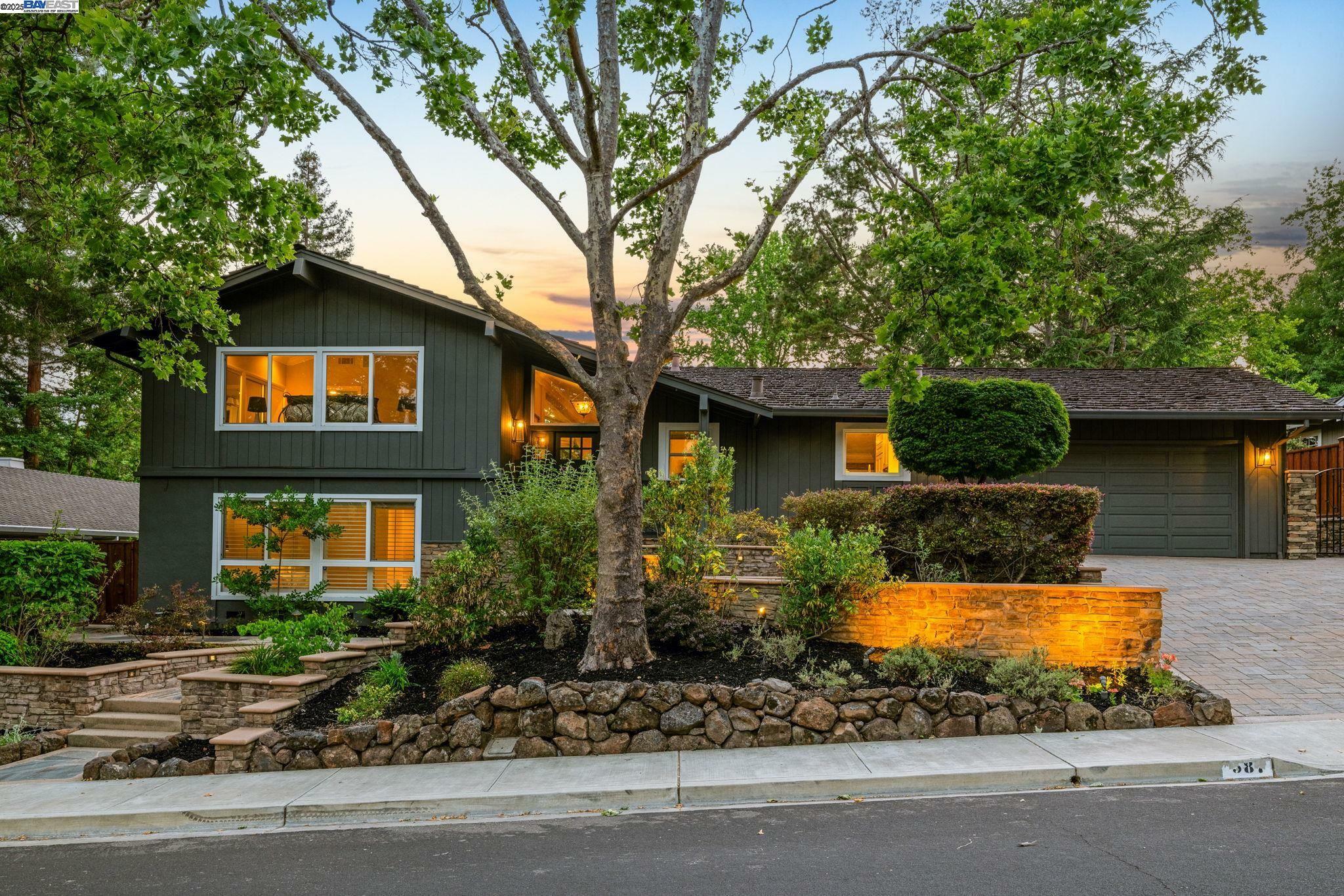 Property Photo: 587 Old Orchard Dr CA 94526