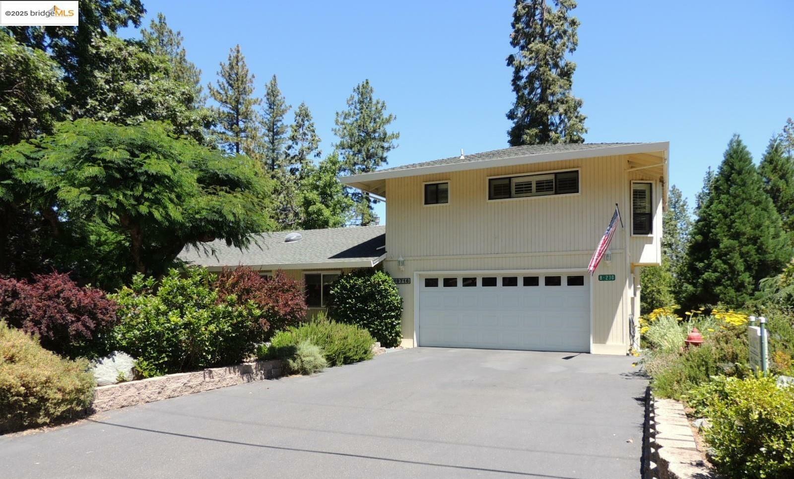 Property Photo: 19716 Butler Way CA 95321