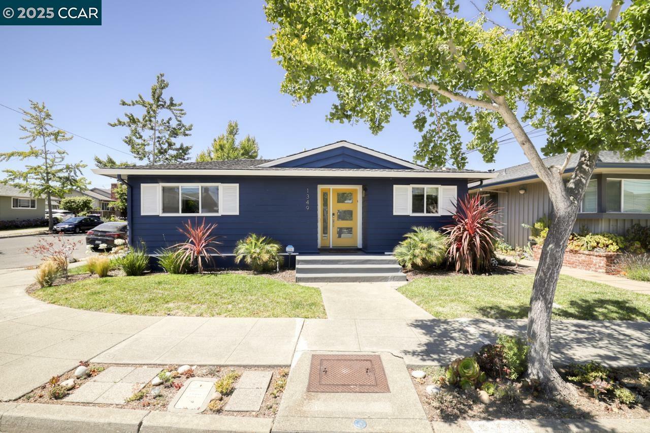 Property Photo: 1349 Eastshore Dr CA 94501