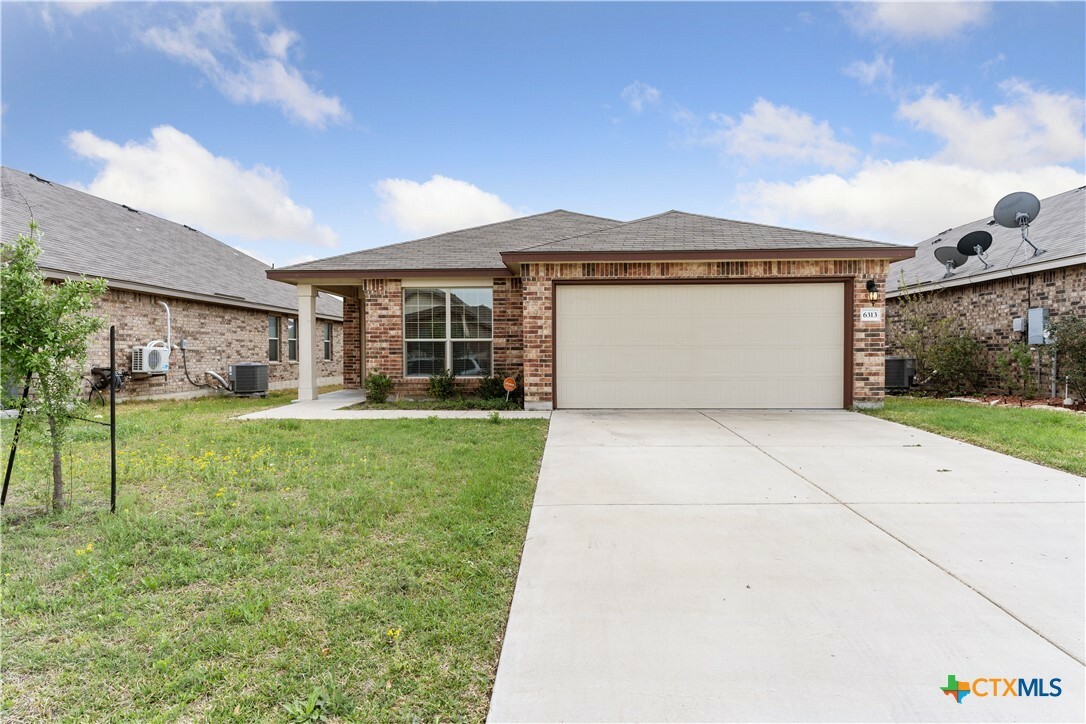 Property Photo: 6313 Dorothy Muree Drive TX 76502