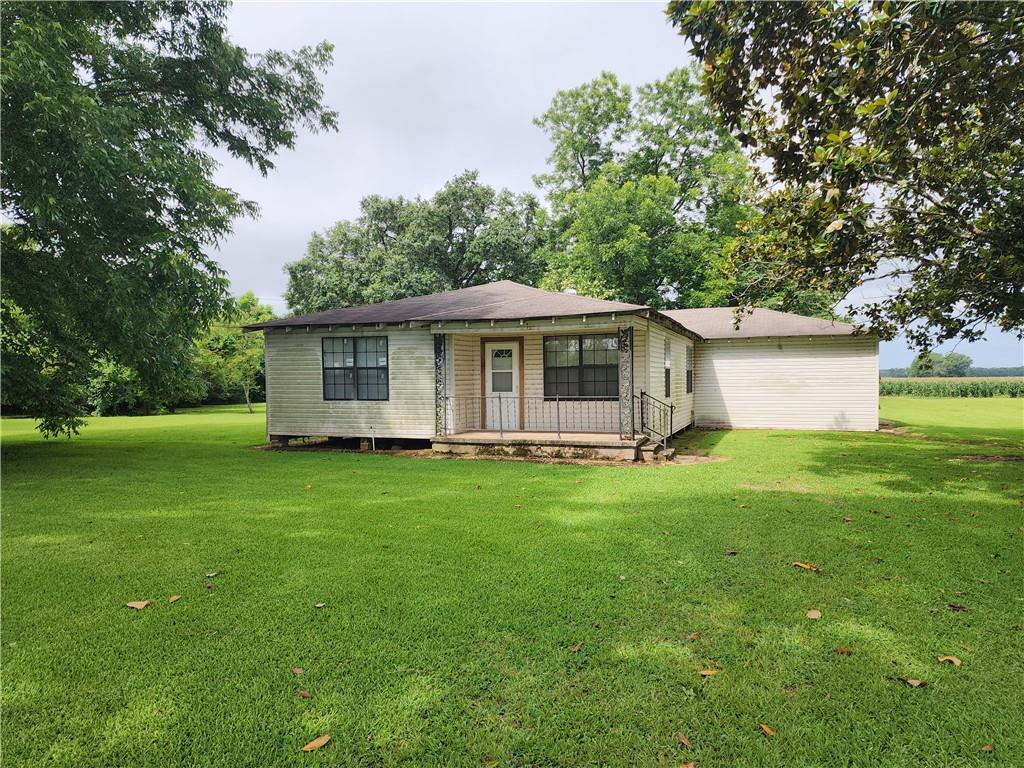 Property Photo: 1196 Hwy 484 LA 71456
