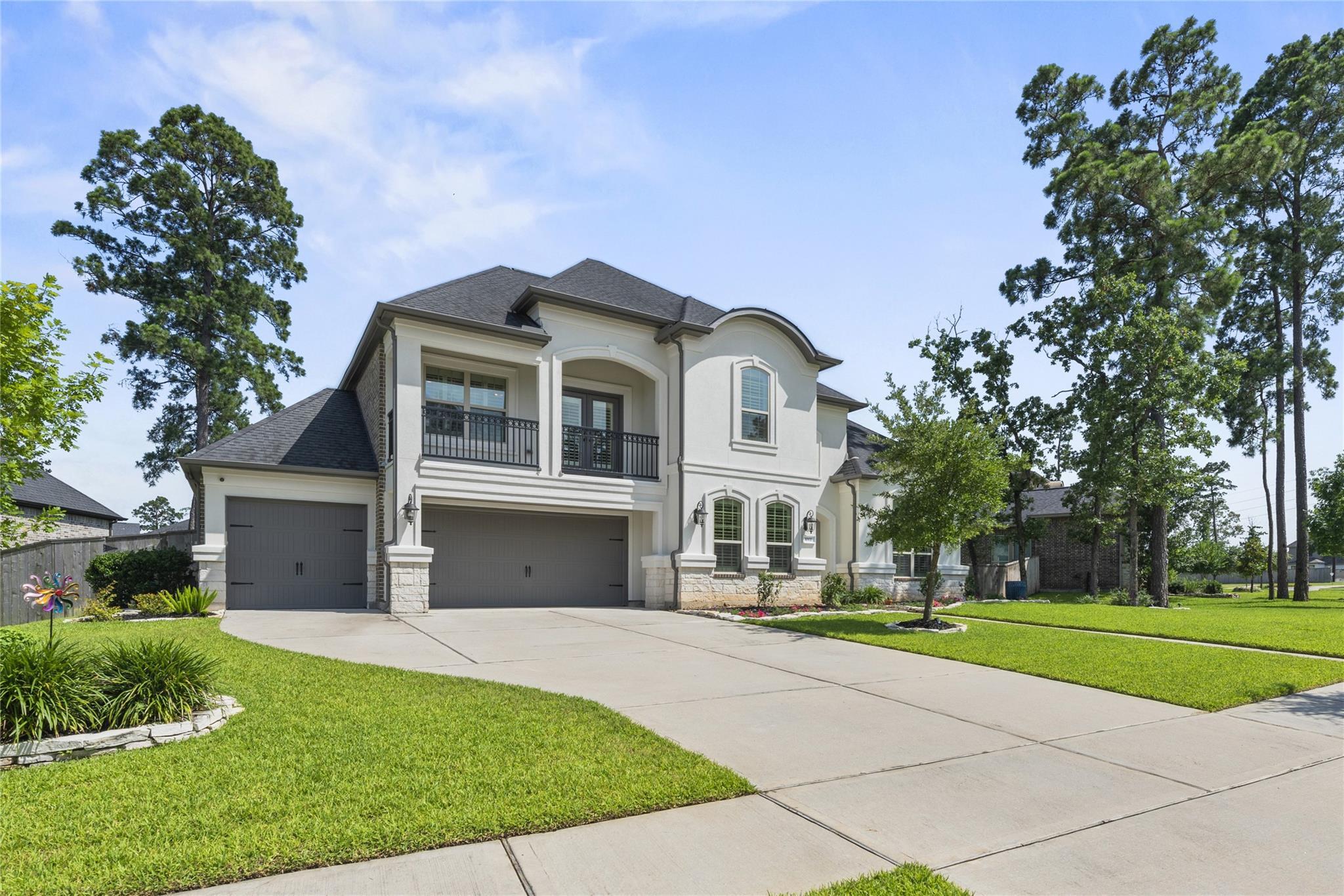 Property Photo: 1002 Pleasant Pines Lane TX 77362