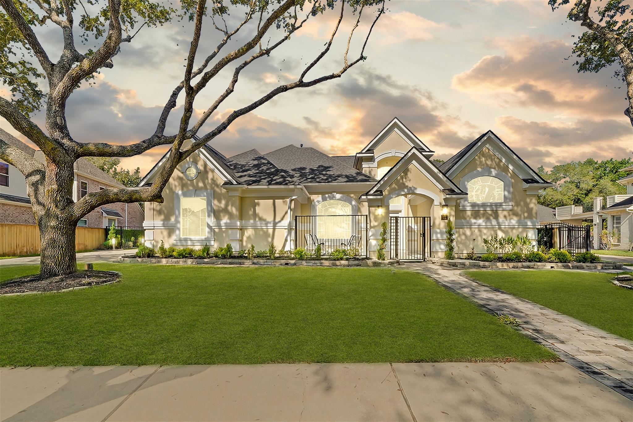 Property Photo:  11 Harbor View Drive  TX 77479 