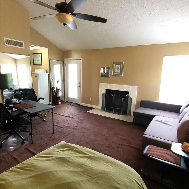 Property Photo:  2011 Spenwick Drive 220  TX 77055 