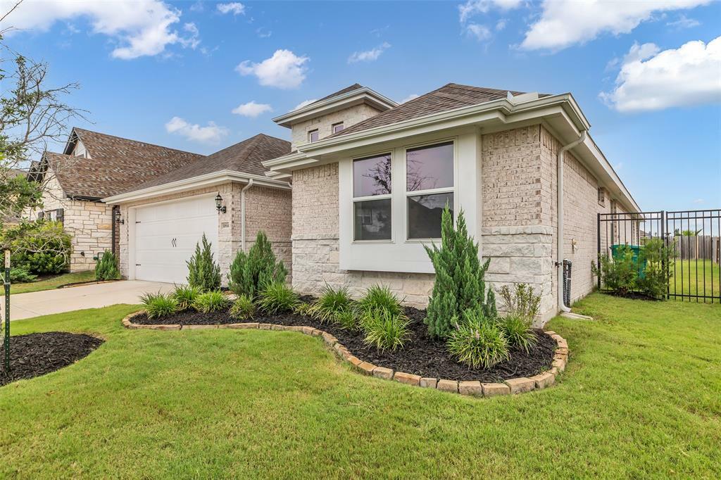 Property Photo: 10614 Hazel Hills Drive TX 77433