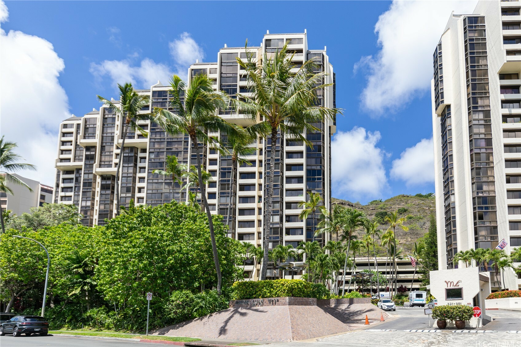 521 Hahaione Street 2/12H  Honolulu HI 96825 photo