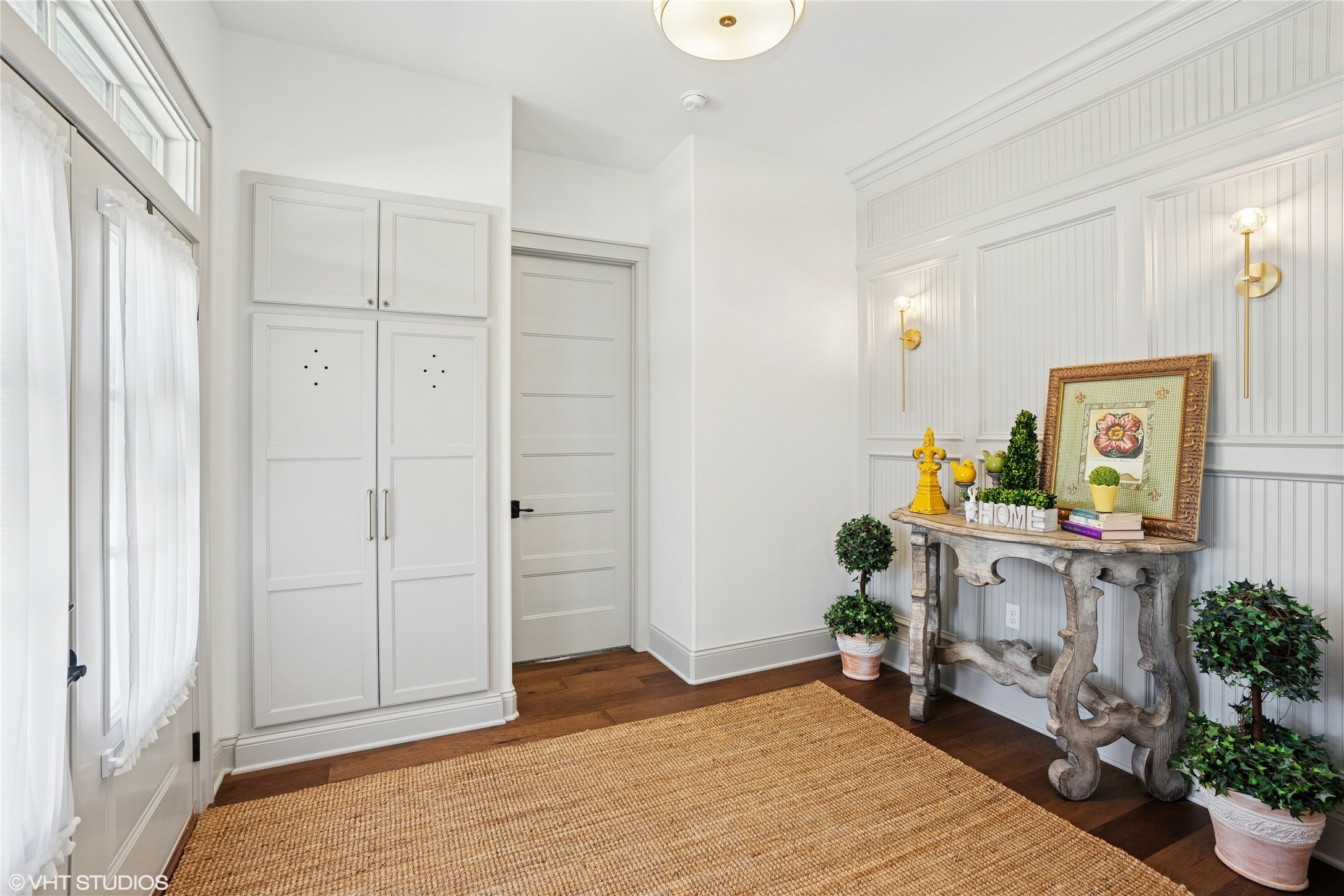 Property Photo: 1811 SW Oak Street IA 50023