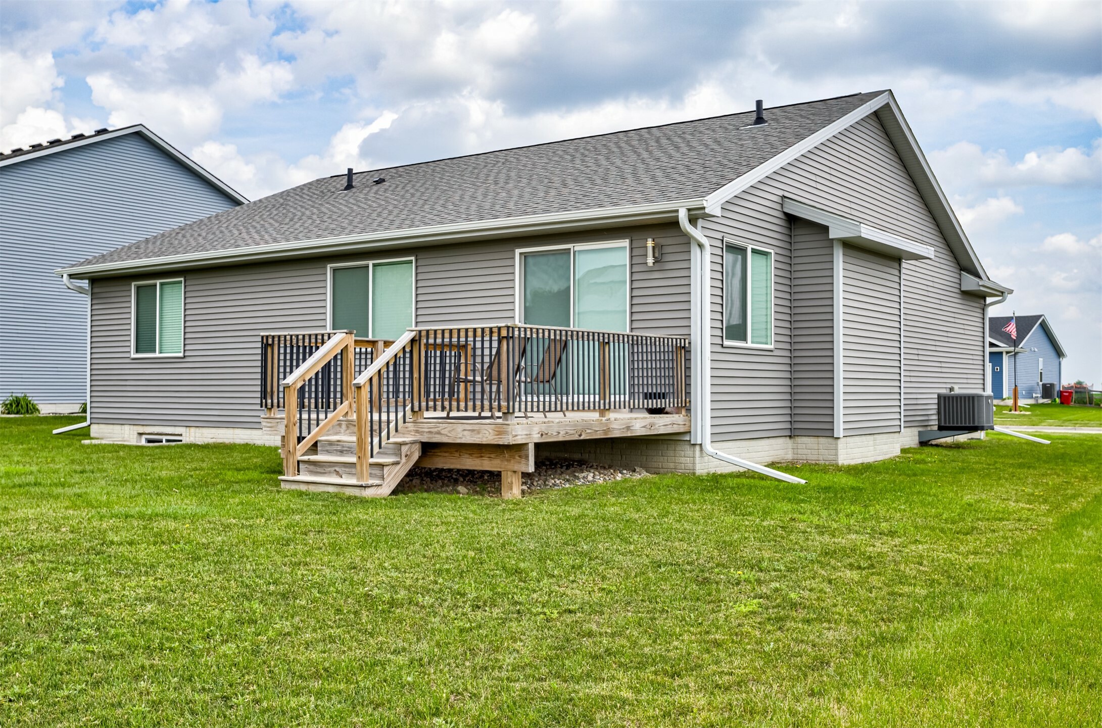 Property Photo: 609 Prairie View Drive IA 50124