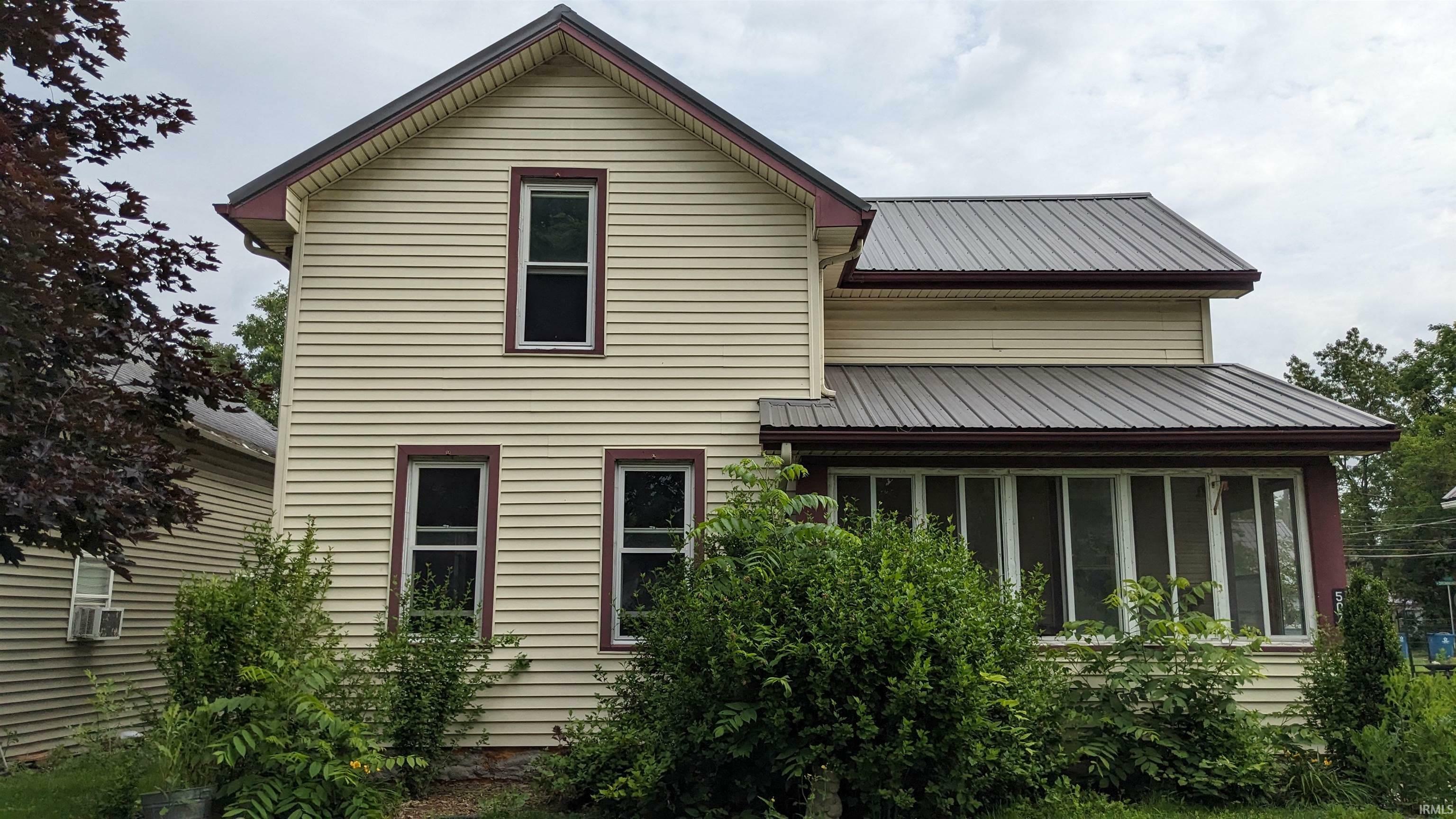 Property Photo: 507 Miller Street IN 46714