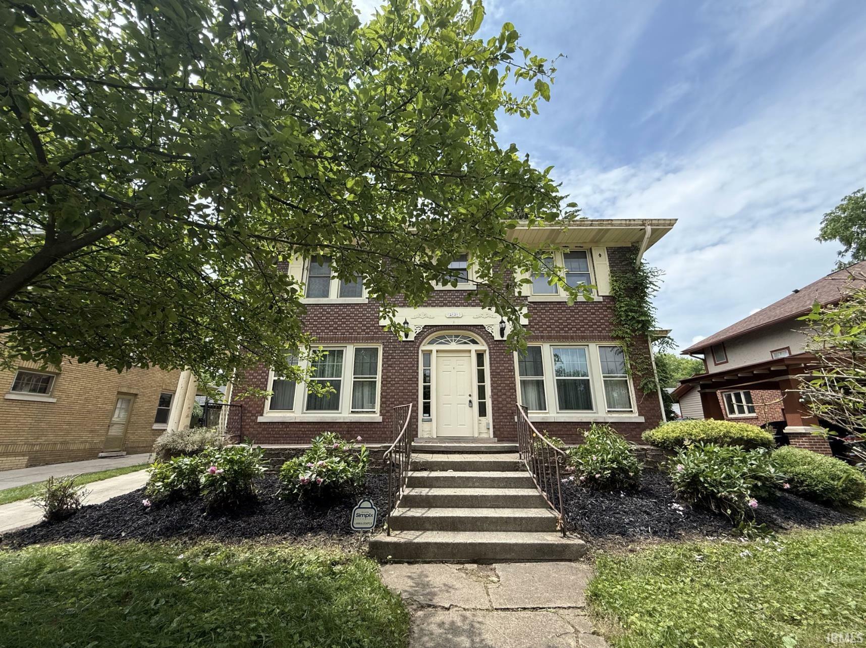 Property Photo: 2131 Kensington Boulevard IN 46805