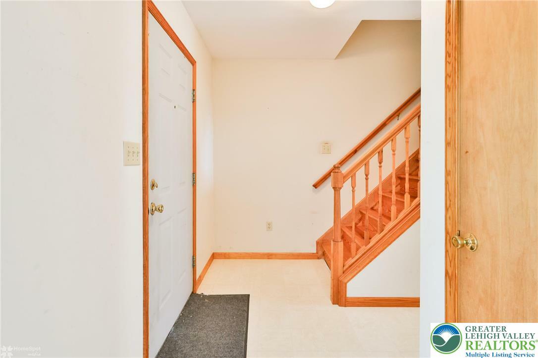 Property Photo: 431 Hawk Road PA 18353