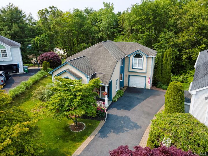 Property Photo: 32 Coventry Circle NY 10541