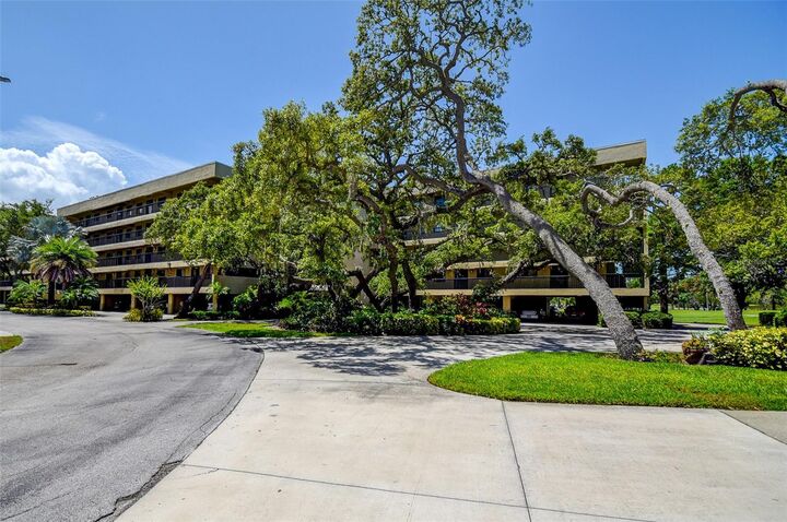 1934 Golfview Drive 1934  Tarpon Springs FL 34689 photo