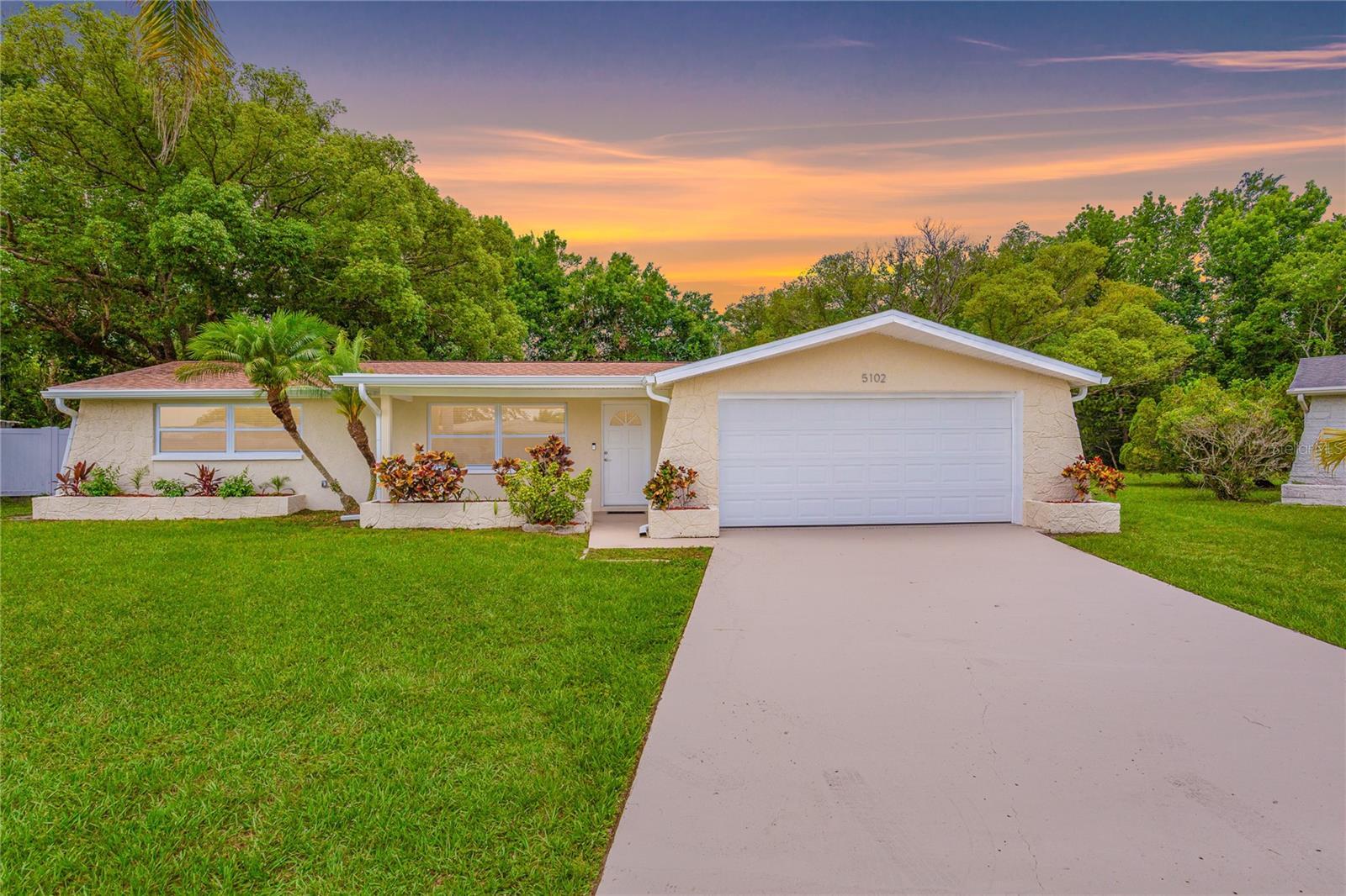 Property Photo: 5102 Peacock FL 34690