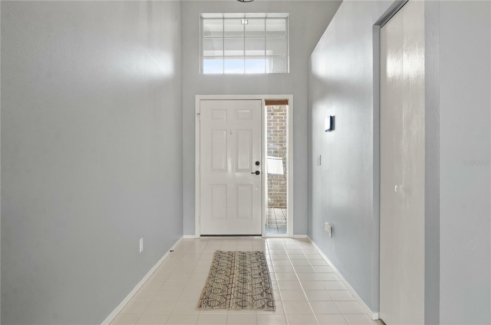 Property Photo: 10473 Glassborough Drive FL 32825