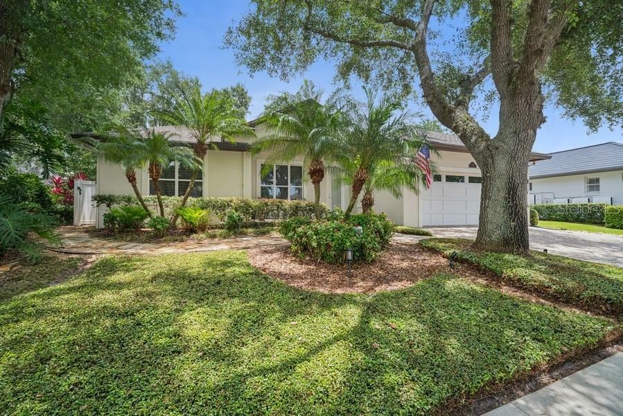Property Photo: 489 Penny Lane FL 32751